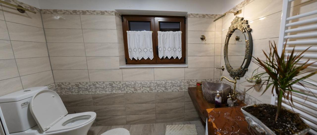 Το Πέτρινο Της Γιαγιάς Μαρίκας Apartman Karpeníszi Kültér fotó